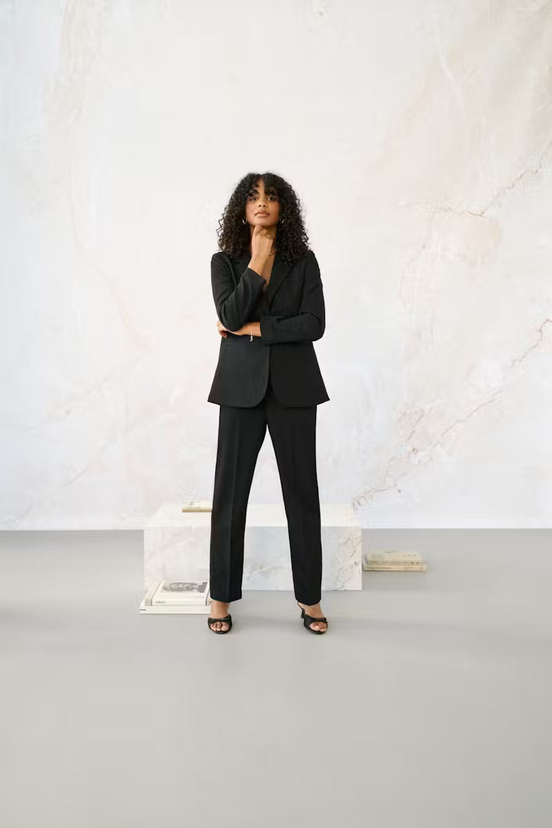 Kaffe KAsakura Black Straight Leg Tailored Trousers – Side Pockets Zip Fly Ankle Length | Women