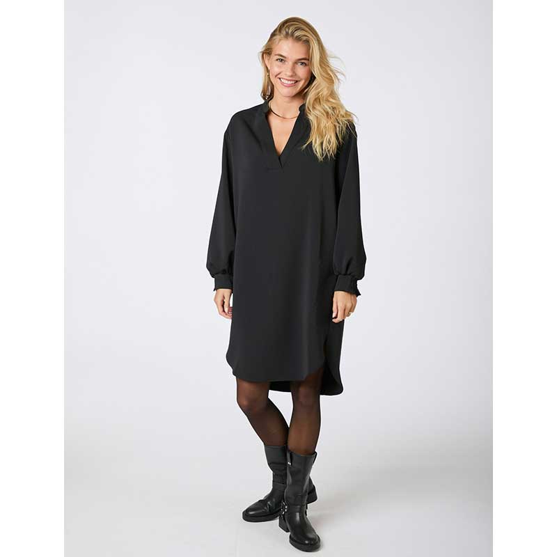 Neo Noir Lexia Crepe Dress – Black