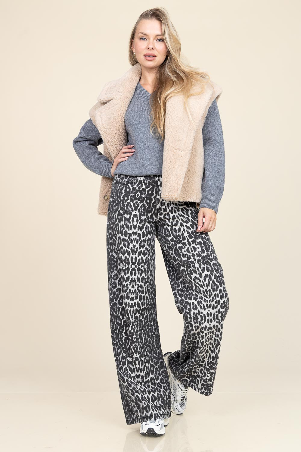 Co'couture Leo denim broek met luipaardprint en wijde pijpen – grijs