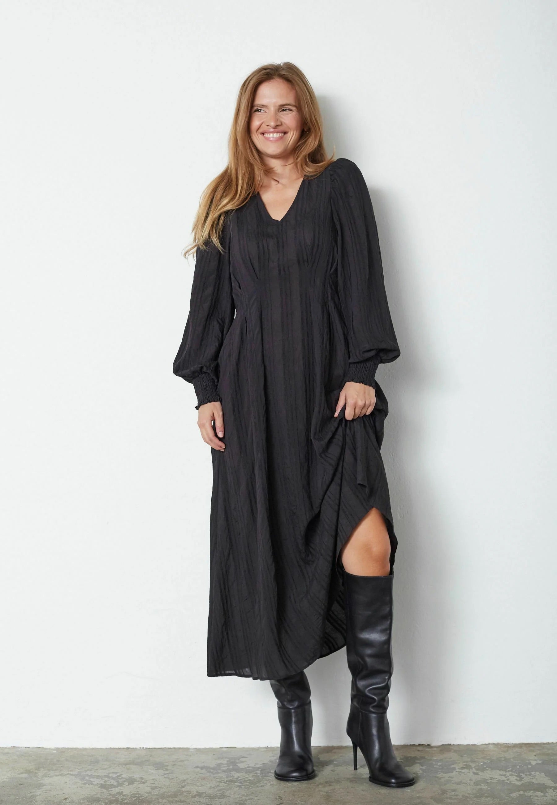Co'couture Kesi CC gedrapeerde midijurk – zwart