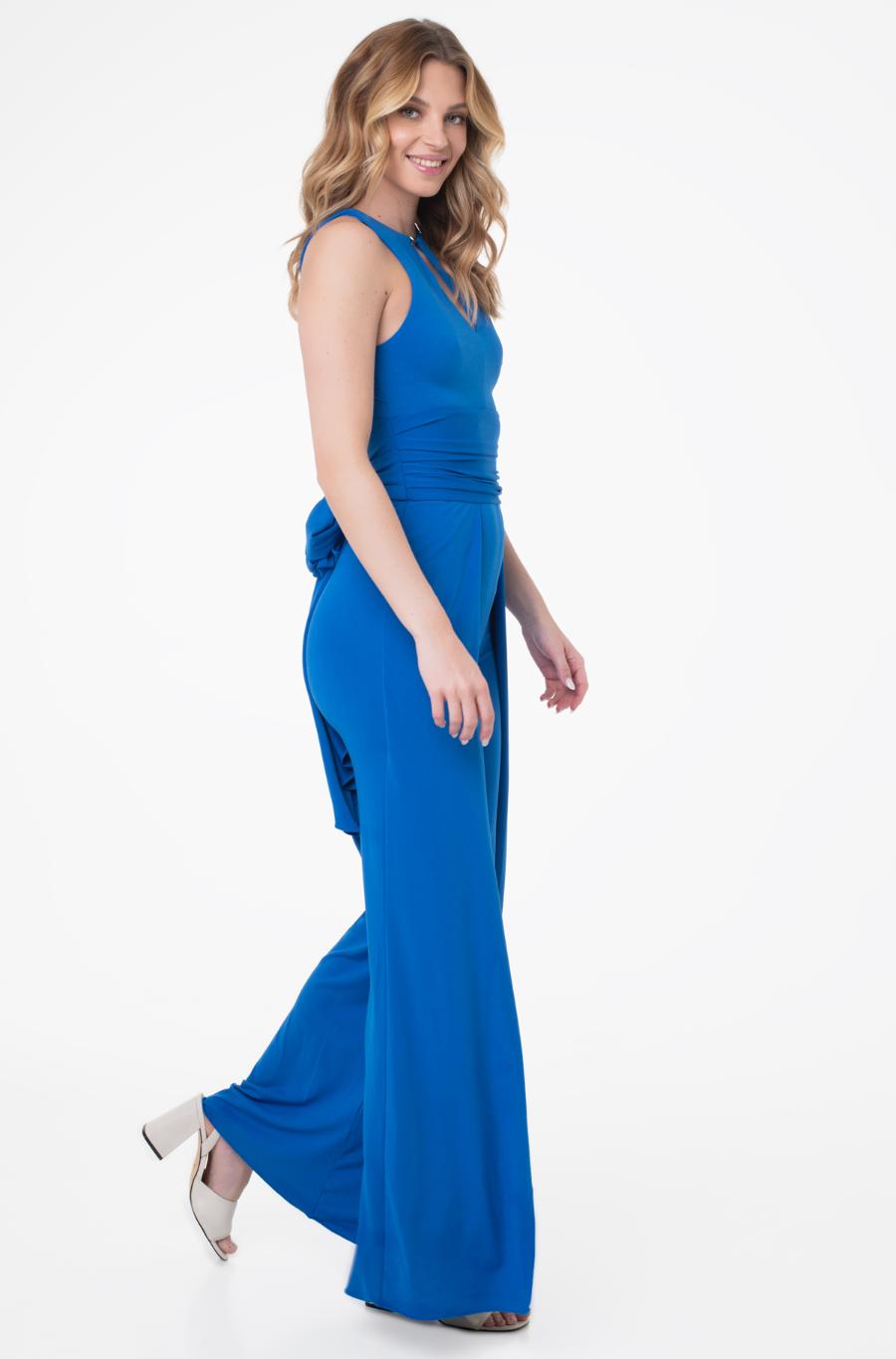 Kobaltblauwe Marciano by Guess Kiki jumpsuit met wijde pijpen.